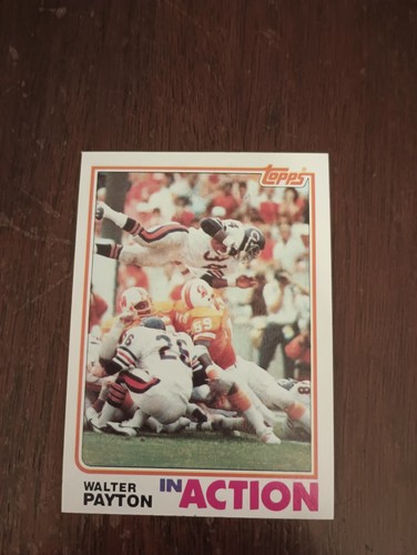 1982 Topps #303 Walter Payton IA (NM-MT)