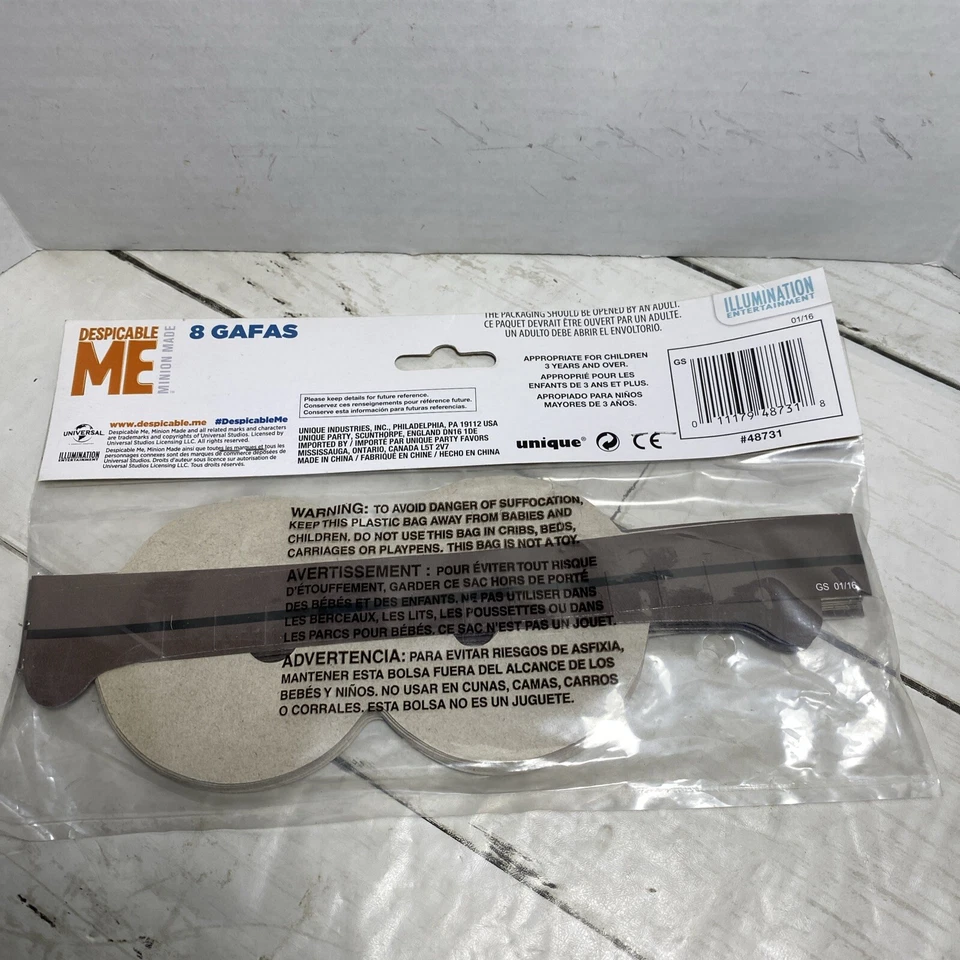 Despicable Me Minion Goggles Birthday Party Favors 8 Goggles - Image 4 of 4