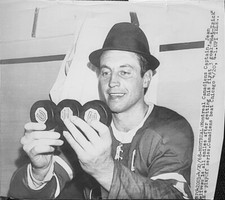 1968 JEAN BELIVEAU HAT-TRICK NHL HOCKEY PLAYOFFS PHOTO MONTREAL CANADIENS HHOF 