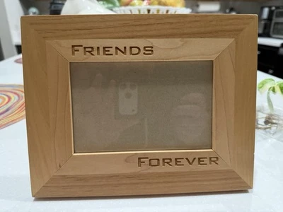 "Friends Forever" Engraved Natural Wood Frame 6x4 Photo Size Best Friends - image 1 of 2