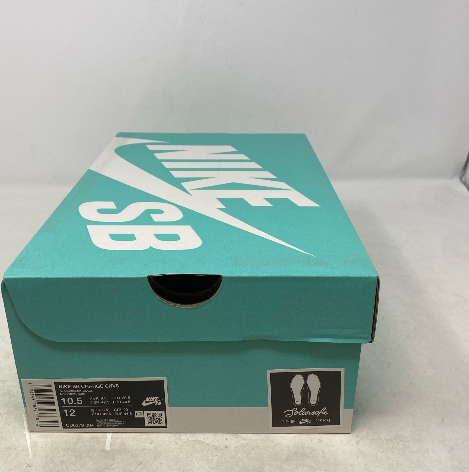 Nike SB Charge Solarsoft Canvas Skate Shoes Black/Gum Light Brown Men’s 10.5