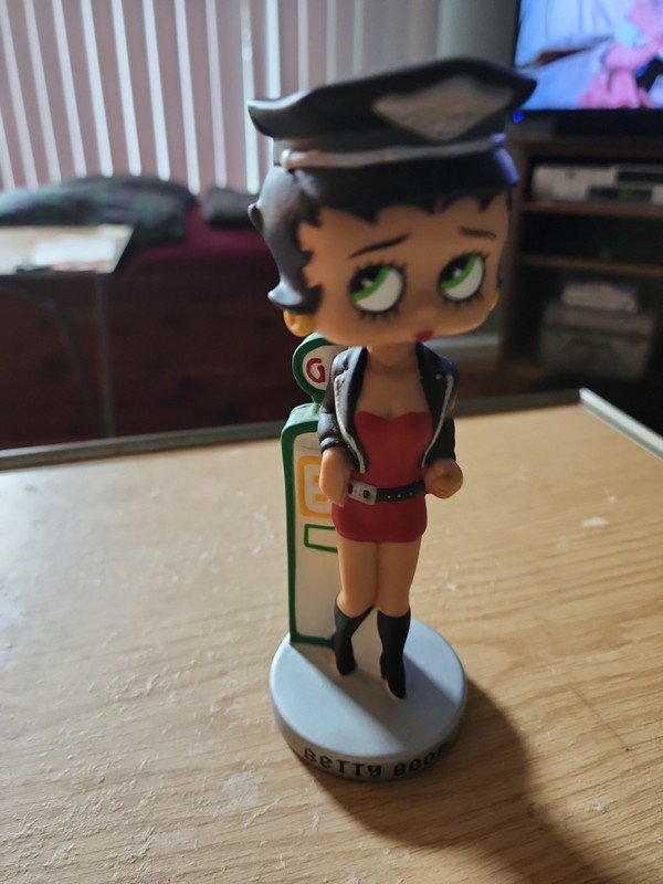 Funko Wacky Wobbler: Betty Boop - Betty Boop (Biker) No Original Packaging 