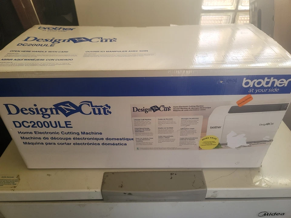 Cortadora electrónica Brother Design N Cut Foto 3 de 4