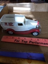 ERTL 1932 FORD MODEL A DELIVERY VAN DIECAST Tsc With Key