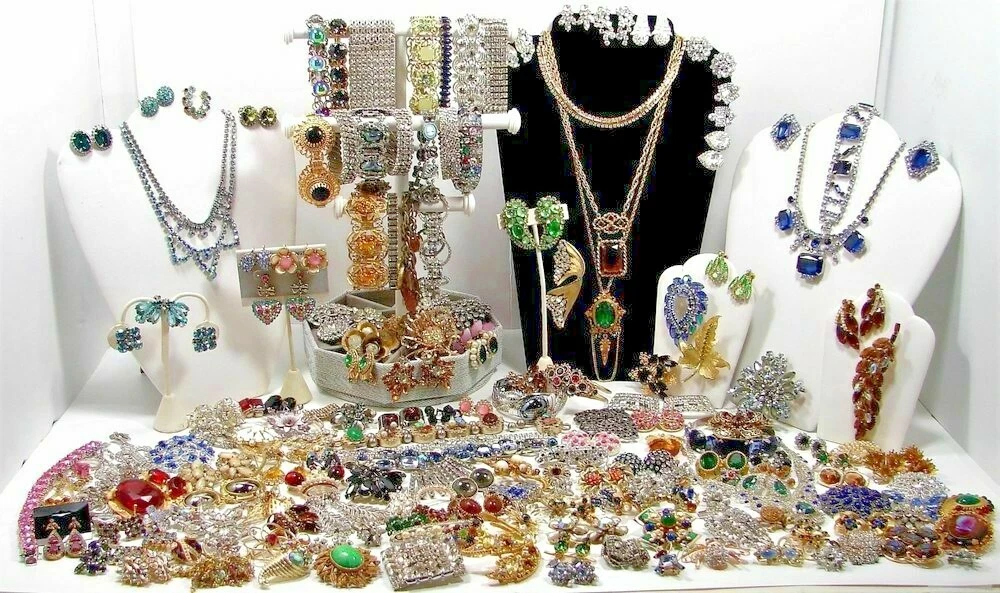 1 lb Large BULK Lot Costume Jewelry Charms Pendants Rhinestone Earrings  Necklace