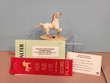 Hagen Renaker Prancing Arabian glossy white - KM