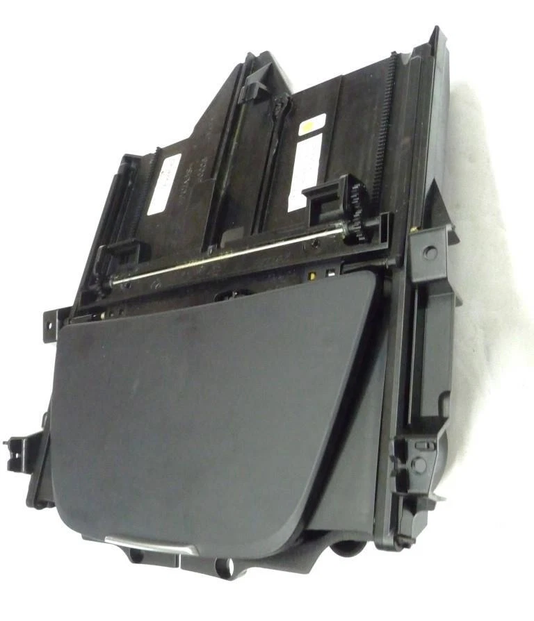 Mercedes Benz AMG GT R190 C190 2017 guantera A1906801802 OEM A1 Foto 4 de 4