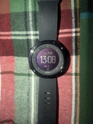 Suunto GPS Running Watch Black Digital Display Plastic Silicone Wrist Wearable
