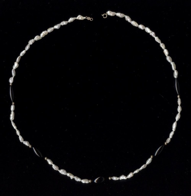 14K 14.87 Gram Solid Yellow Gold 20" Rice Pearl & Black Onyx Strand Necklace Iu