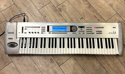 Korg Triton Le 61 Tasten Keyboard Synthesizer Music Le61 Silver w