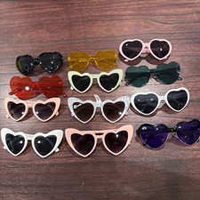 Lot Of 12 Fashion Sunglasses Heart Shaped Party Fun Bachelorette Unbranded E5