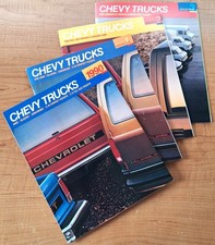 CHEVROLET 1990 Trucks Sales Brochures V1, V2,...