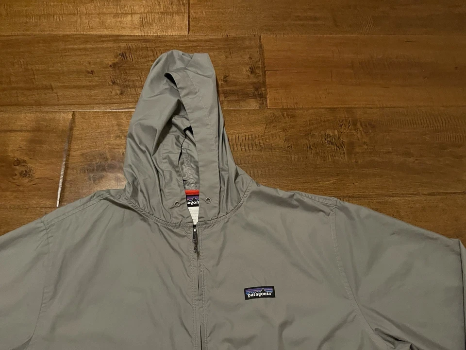 Chaqueta cortavientos Patagonia ligera y variable con capucha gris naranja - grande para hombre Foto 2 de 4