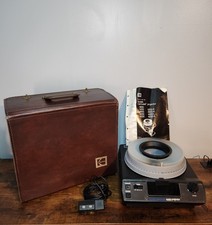 Kodak Carousel 4600 Slide Projector w/ Remote  Medalist Hard Case