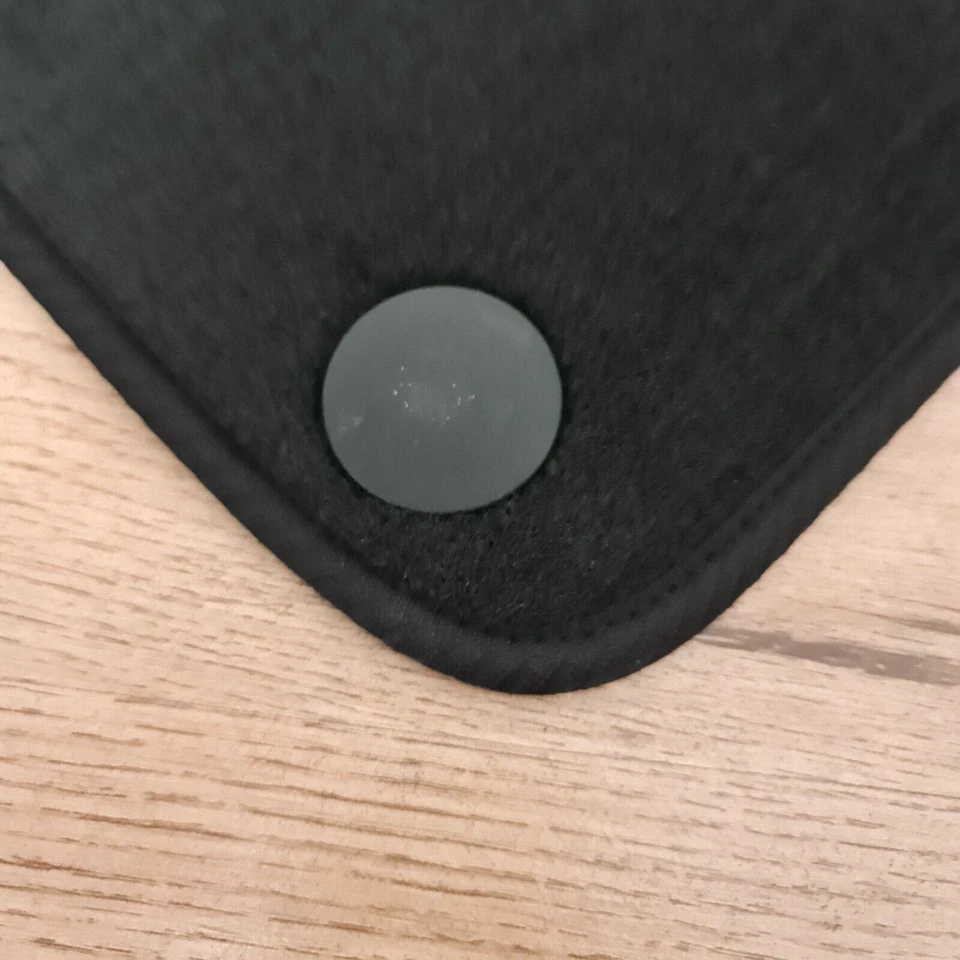 Alfombrillas coche terciopelo para AMG Mercedes CLK C209 impermeables revestimientos de alfombras negras Foto 3 de 4