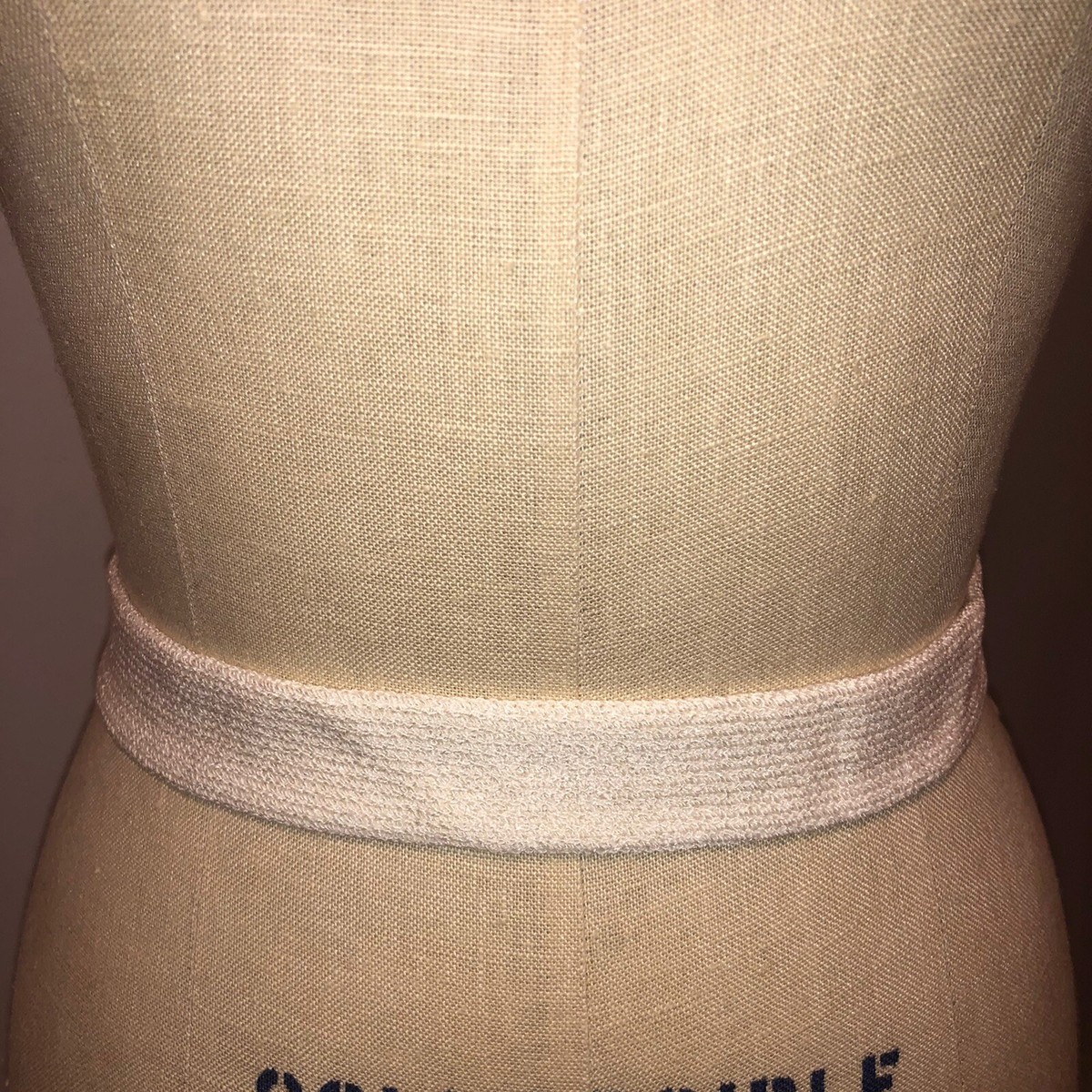 St. John white knitted Buckle belt | eBay display picture 1