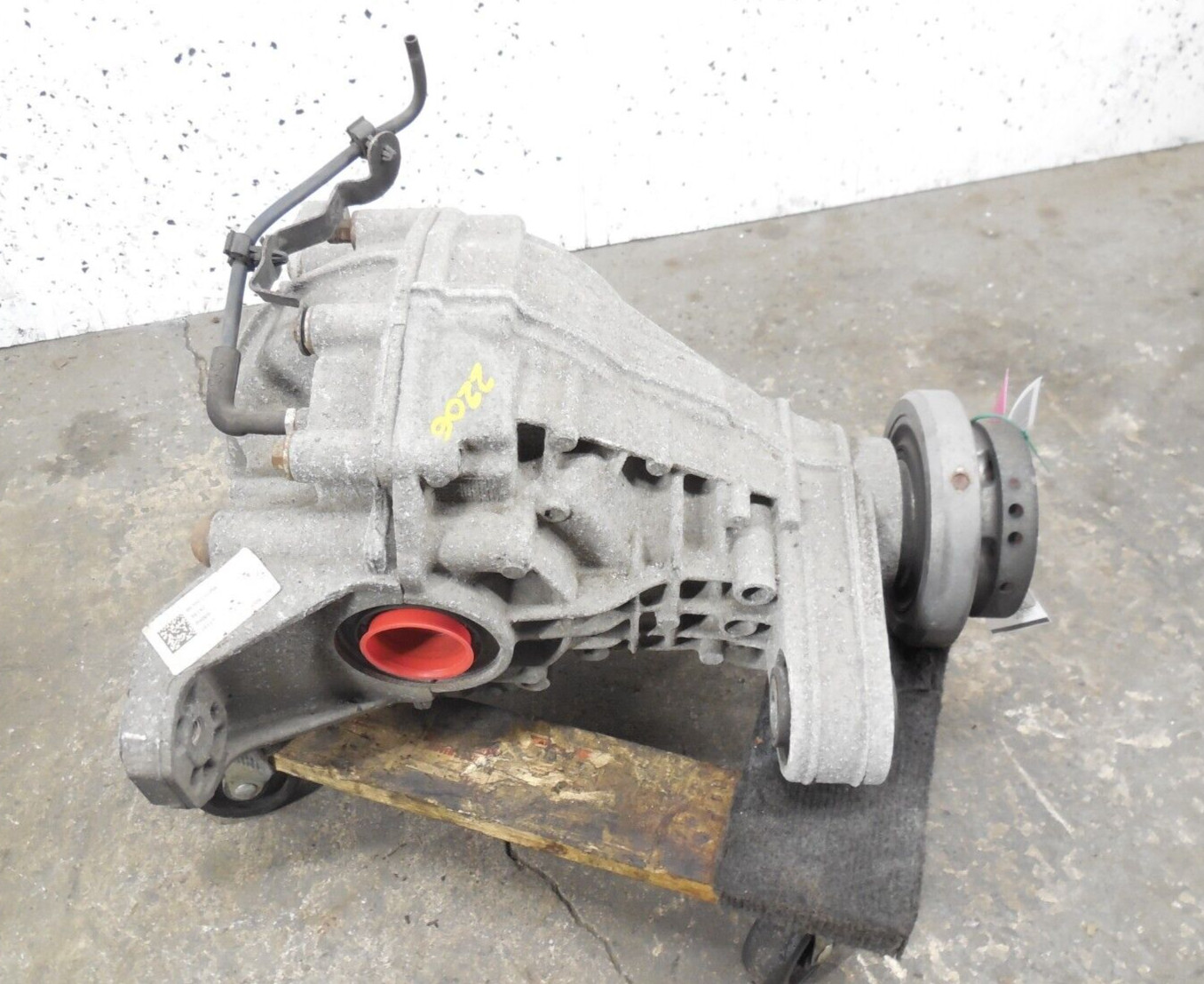 2017 2018 2019 2020 Maserati Levante 3.0L Rear Differential Carrier OEM