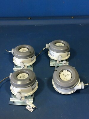 HUBA CONTROL 604.E010020 DIRECT PRESSURE SWITCH LOT OF 4