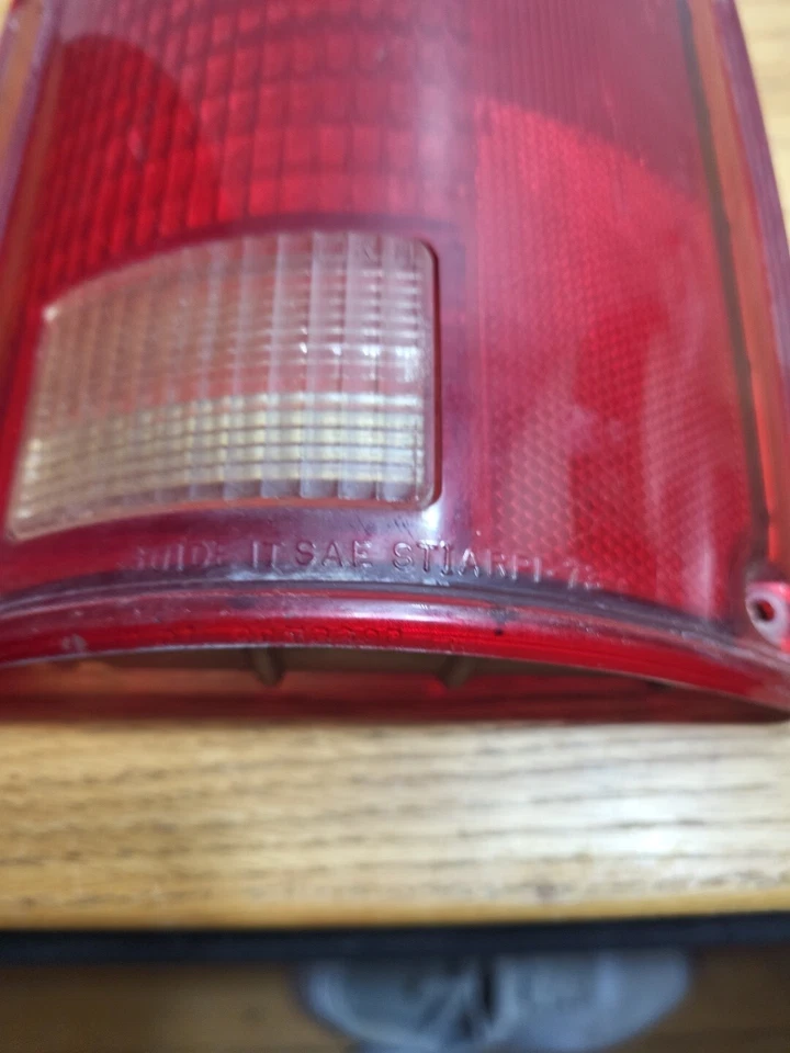 Camión Chevy GM 73-87, blazer K5, suburban, lente de luz trasera C10 Rh Passeng OEM bonita Foto 4 de 4
