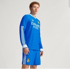 JERSEY REAL MADRID 25/26 MANGA LARGA TERCER AUTÉNTICO JP3925 Talla Mediana Calce Ajustado