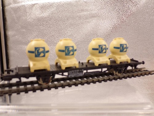 Lima 302844 HO gauge tank wagon with polystyrene box                        1Q28 | Zustand: Used