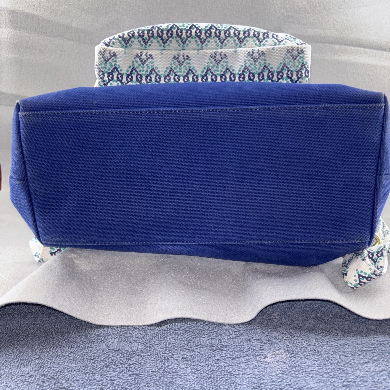 Vineyard Vines Cotton Drawstring Backpack Blue Te… - image 9