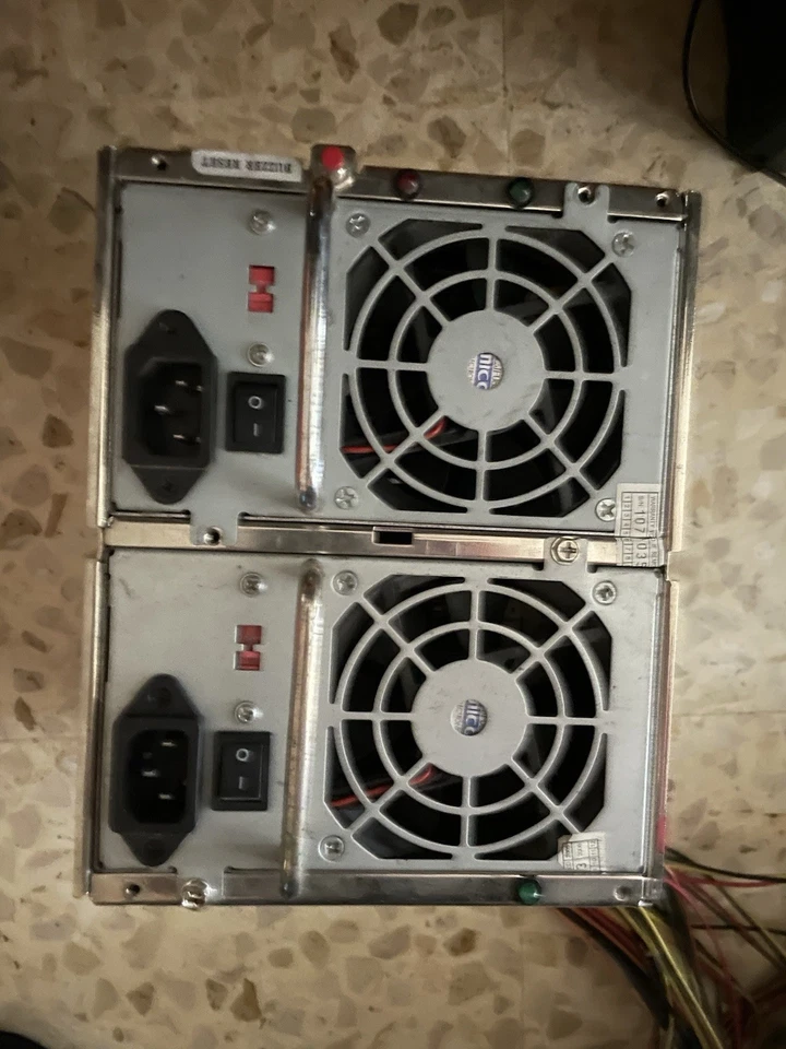 Redundante Quelle Codegen Model: R-400 400Wx2 12V/5V/3.3V 8 Molex ATX 20+4 - Bild 2 von 4