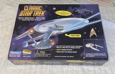 Playmates Classic Star Trek U.S.S. Enterprise NCC-1701 1995.  NIB