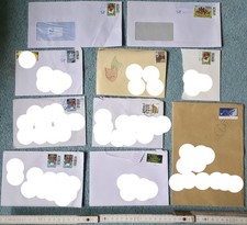 2026-04-24 -- 10 Briefe gestempelt, Adresse aufgeschrieben und mit Briefmarken,