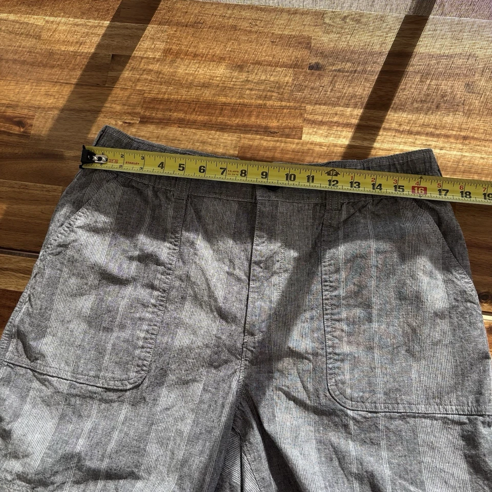 Duluth Trading Women’s Shorts Size 14 Gray Cotton Hemp Stretch Outdoor Nature - Image 4 of 4