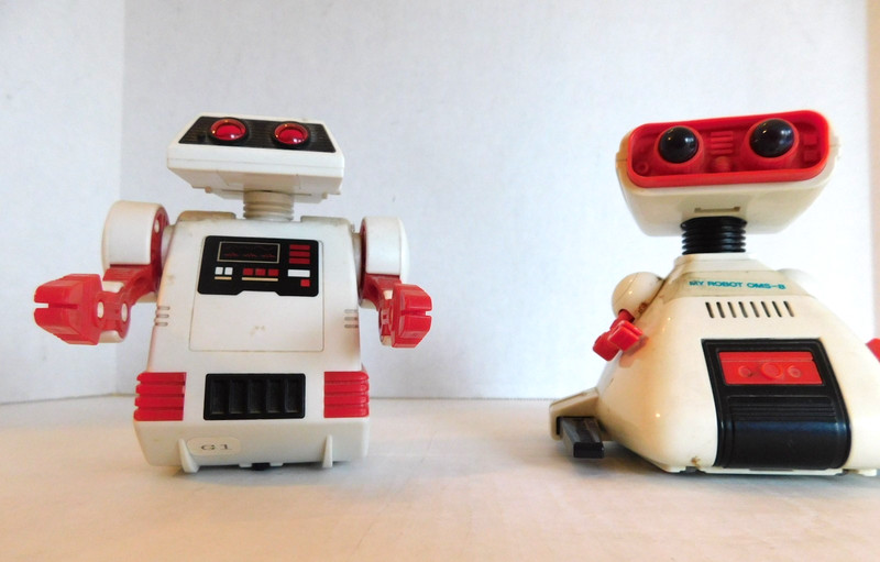 VINTAGE ROBOTS FLIPBOT & MY ROBOT OMS-B TOMY 1980S TESTED ONE WORKING SEE VIDEO
