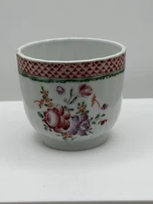 Antique Chinese Export ~ Famille Rose Porcelain Tea Cup 2.75”x 2.5”