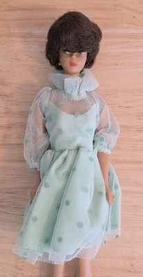 Stunning Vintage Brunette Bubble Cut Barbie Doll Massive Original Hair