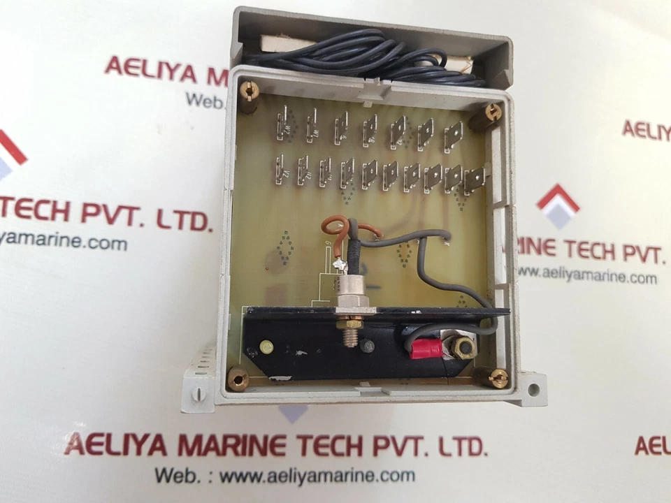 RELIANCE ELECTRIC SFR-A Voltage Regulator 36V/50-60Hz - Image 4 of 4