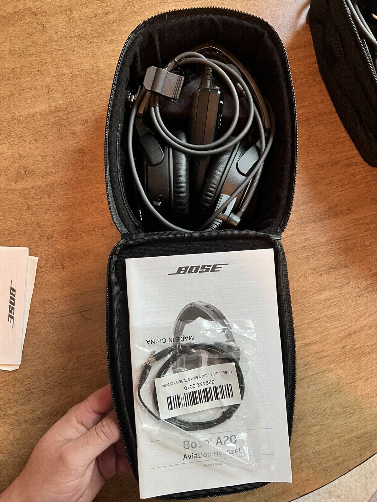 Bose A20 Aviation Headset. Single Plug, No Bluetooth, With Case