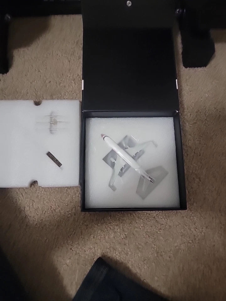 American Eagle Embraer 170 Retro C/S Gemini Jets G2AAL1061 Escala 1:200 EN STOCK Foto 2 de 4