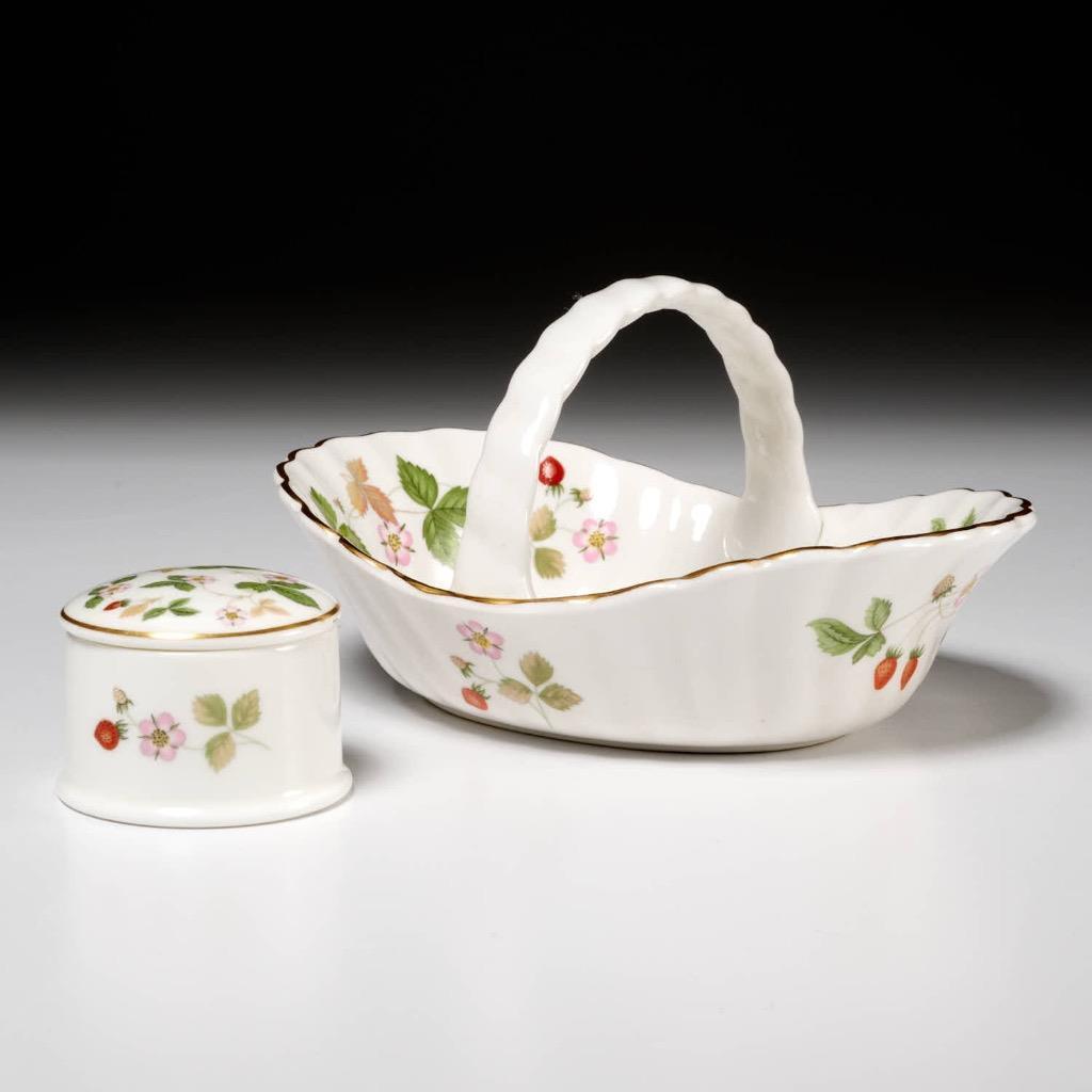 Wedgwood Wild Strawberry Bone China Made in England Small Basket
