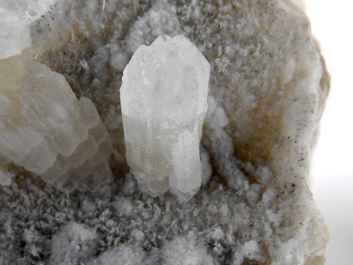 LARGE WITHERITE CRYSTALS - 9.5 cm - Old Collection -CAVE-IN-ROCK, ILLINOIS 24162 - Picture 5 of 9
