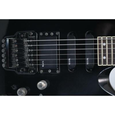 YAMAHA RGX 812 エレキギター ケース付き ジャンク YAMAHA RGX 812 エレキギター ケース付き ジャンク ギター