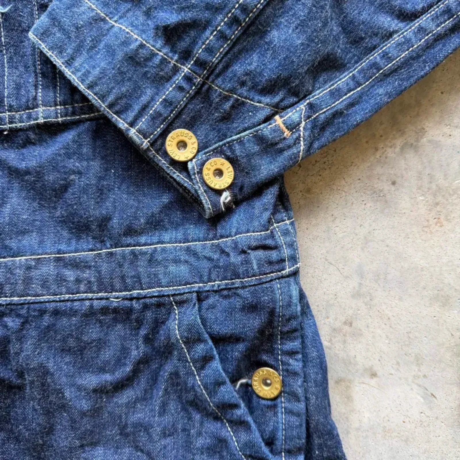 Vintage LVC Levi's Selvedge Denim Coveralls Donut Button WW2 SAMPLE GARMENT image 2