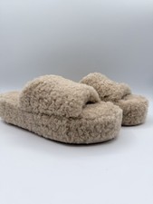 Steve Madden  Snuggy  Size 9 Natural Slippers