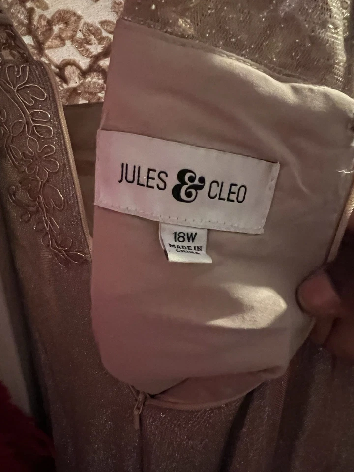 Lindo vestido largo de graduación champán*tiene bolsillos* Foto 3 de 3