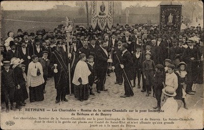 Ak Béthune Pas de Calais, Les Charitables, Remise de la Sainte... - 3484506