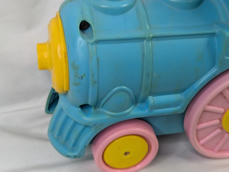 Tren de cuna Mattel juguete ruedas rosas musical 1978 Foto 3 de 4