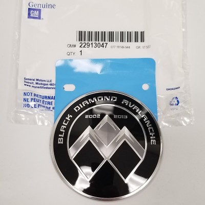 GM Black Diamond Emblem for 2013 Chevrolet Avalanche 22913047 for