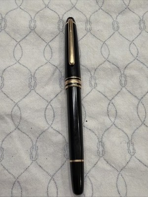 MONTBLANC Meisterstuck 4810 Fountain Pen 14K 585 Rare Excellent Condition