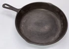Vintage Lodge 8E 10.5" Cast Iron Skillet Heat Ring 2 Por Spouts