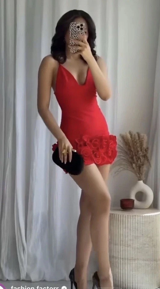 Zara rotes gerafftes kurzes Kleid mit erhabenen Blumen Gr. S Blogger Favorit 4772/336 - Bild 4 von 4