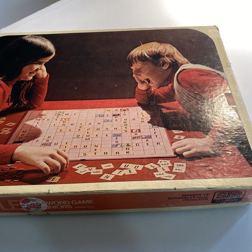 Vintage 1975 Scrabble Crossword Game for Juniors atq - Picture 1 of 6