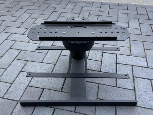 Bodenstandfuß für Fernseher von Bang & Olufsen